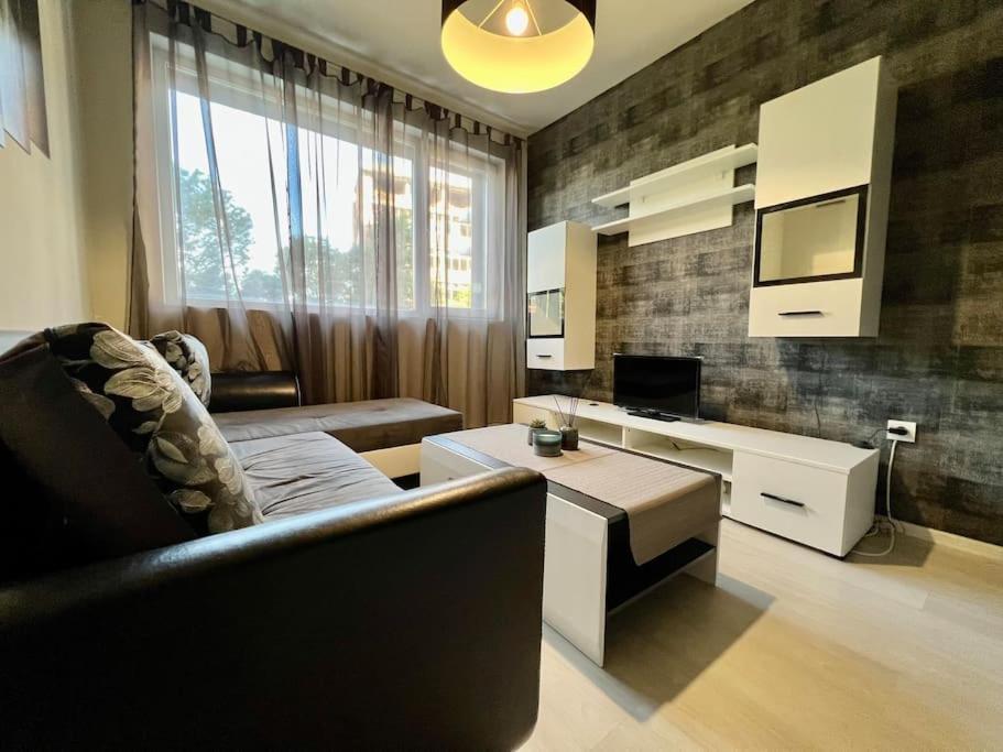 Sof Apartment'S Sofia Exterior photo